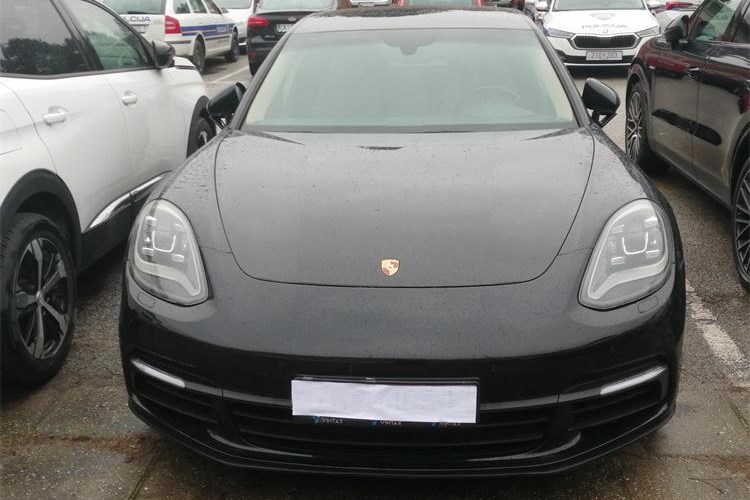 Slika /PU_V/vijesti/2023/Porsche Panamera..jpg